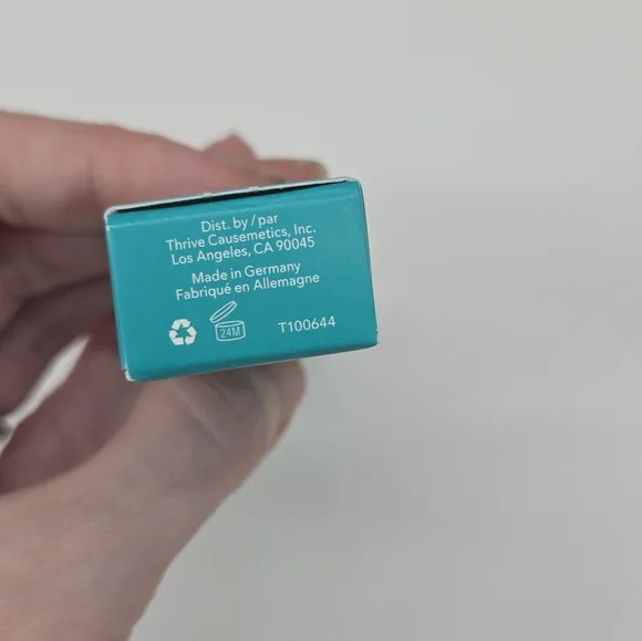 Thrive Infinity Waterproof Eyeshadow Stick - Elena Bronze Berry Shimmer NEW - Picture 10 of 10